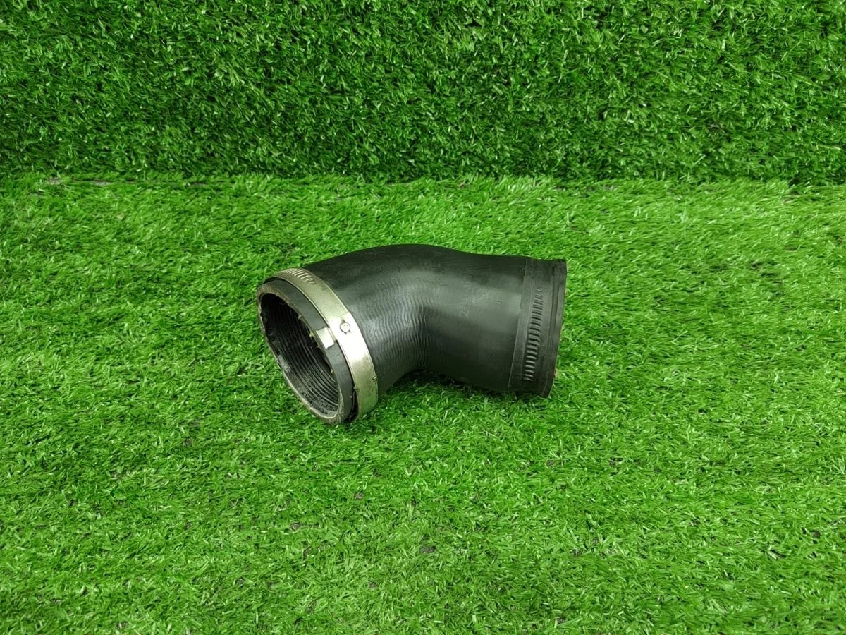 Патрубок интеркуллера Volkswagen Tiguan I (2007—2011)