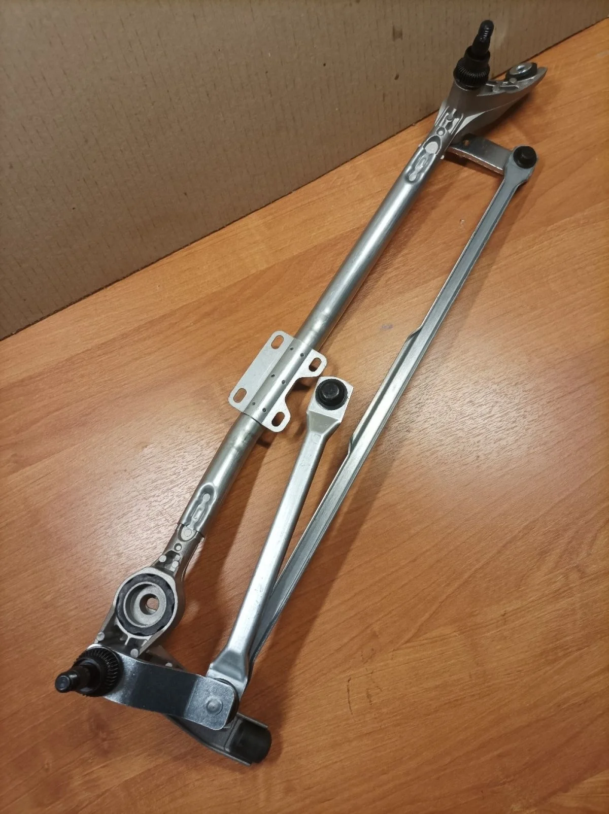 Трапеция стеклоочистителей BMW 3 серия E90/E91/E92/E93 (2005—2010) новый 61617161711