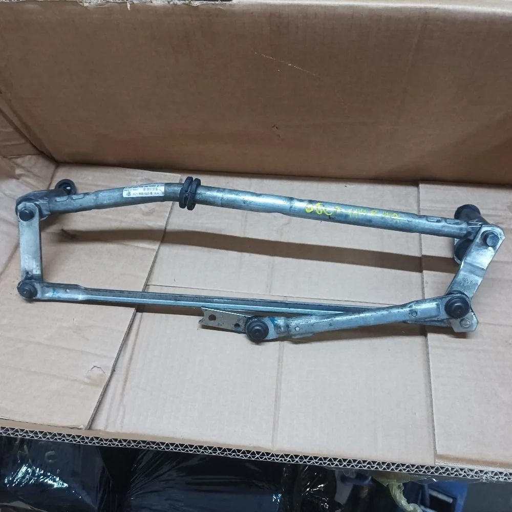 Трапеция стеклоочистителей Volkswagen Passat B6 (2005—2010) б.у 3c1955023b, 3C1955601