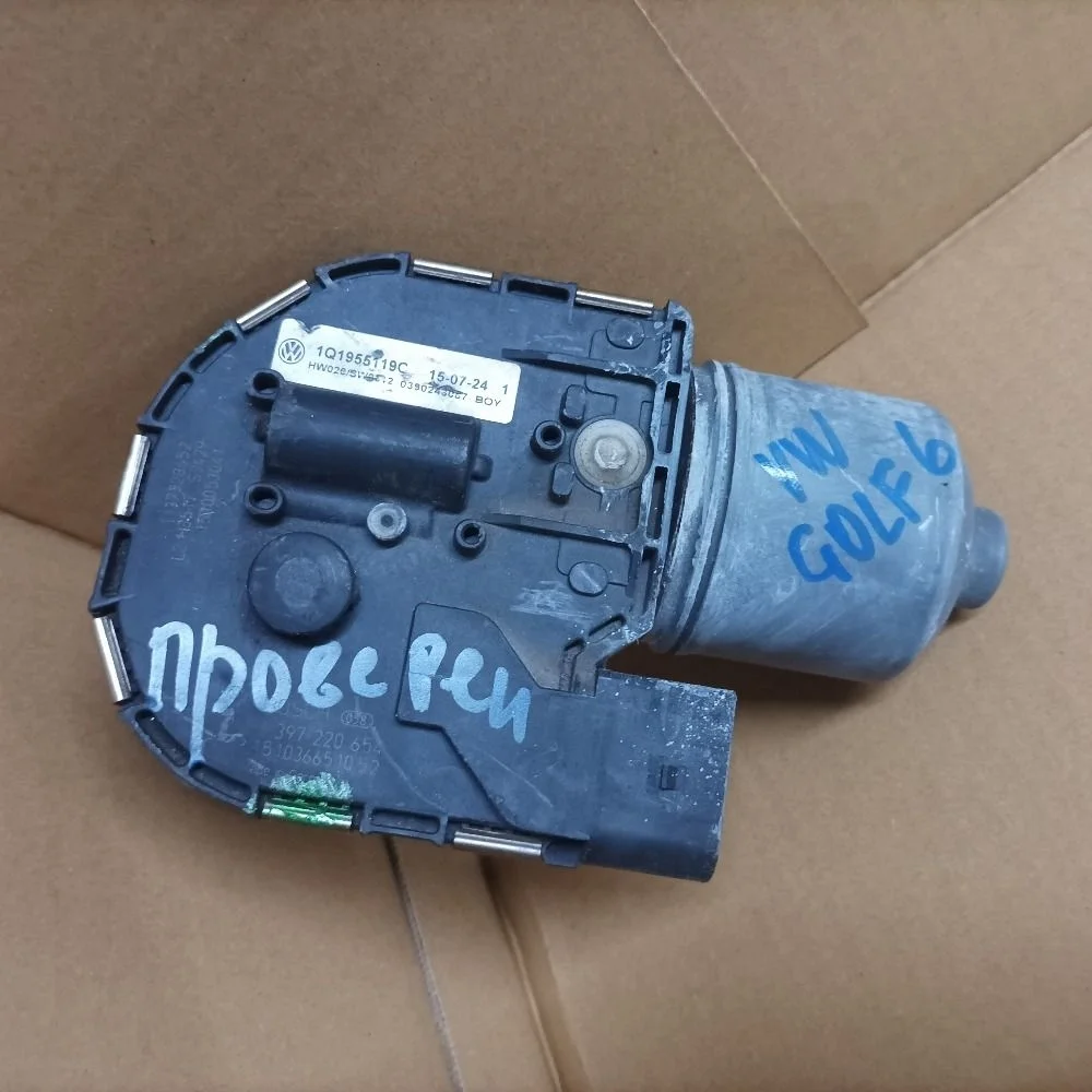 Моторчик стеклоочистителя передний Volkswagen Golf Mk6 (2008—2012) б.у 1k1955119c, 1k1955119F, 1K1955119E