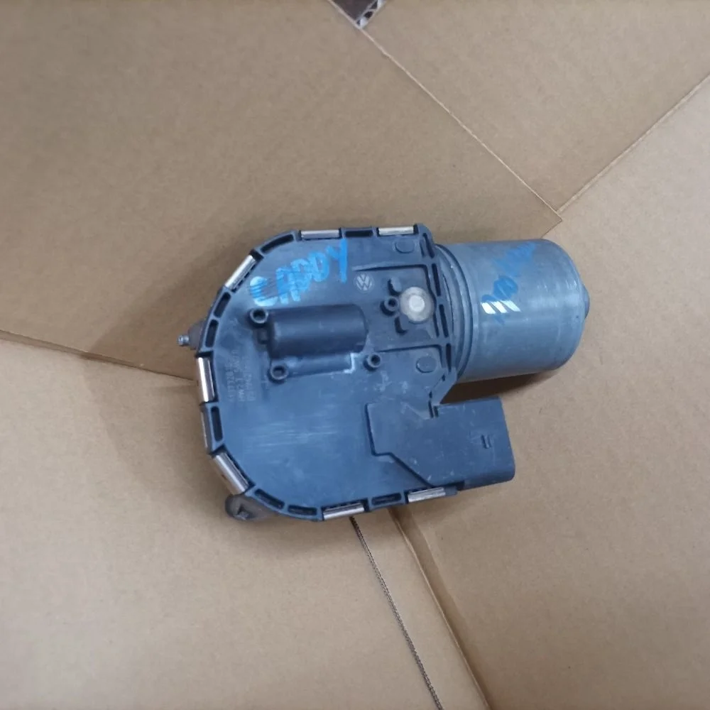 Моторчик стеклоочистителя передний Volkswagen Caddy III (2004—2010)