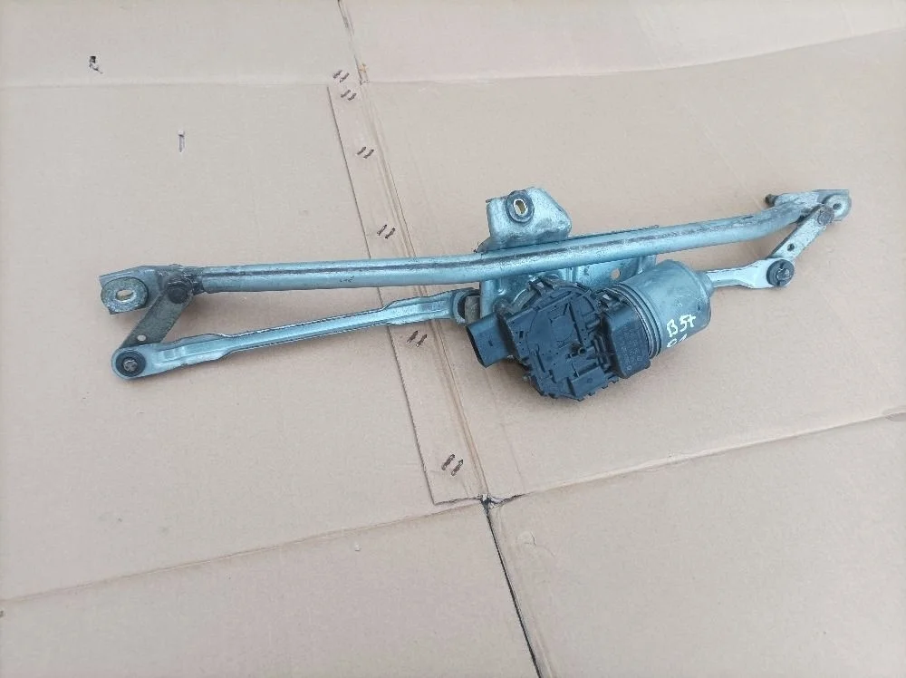 Трапеция стеклоочистителей Volkswagen Passat B5 рестайлинг (2000—2005) б.у 3B1955113D, 8D1955326B