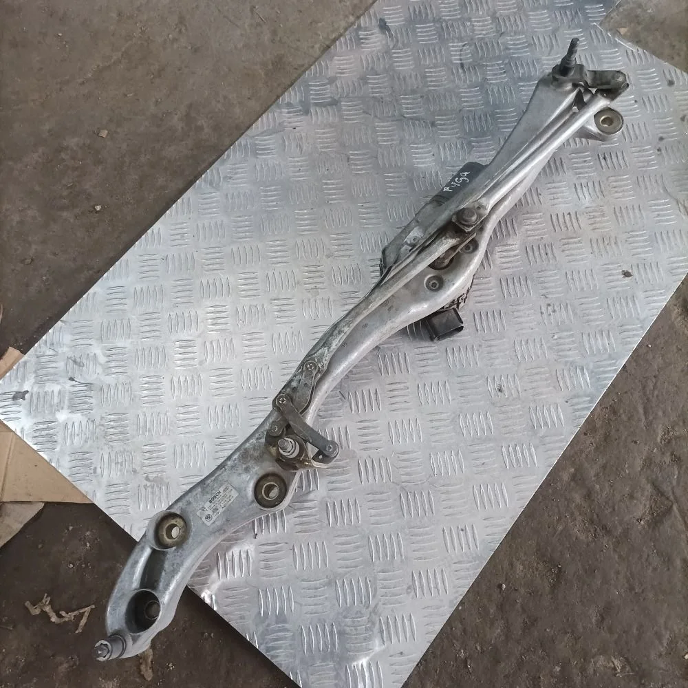 Трапеция стеклоочистителей BMW 7 серия E65/E66 рестайлинг (2005—2008)