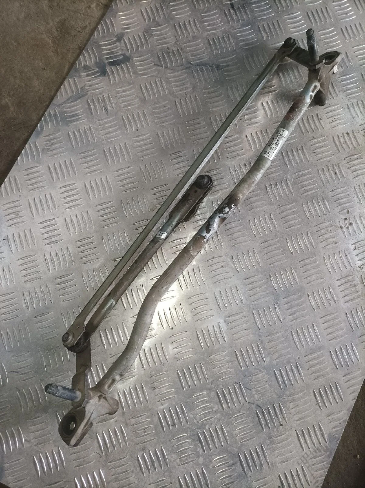 Трапеция стеклоочистителей Volvo S60 II (2010—2013)