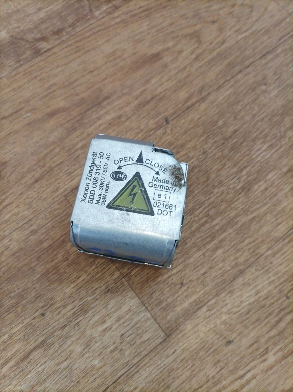 Блок розжига ксенона Audi A6 C6 (2004—2008)