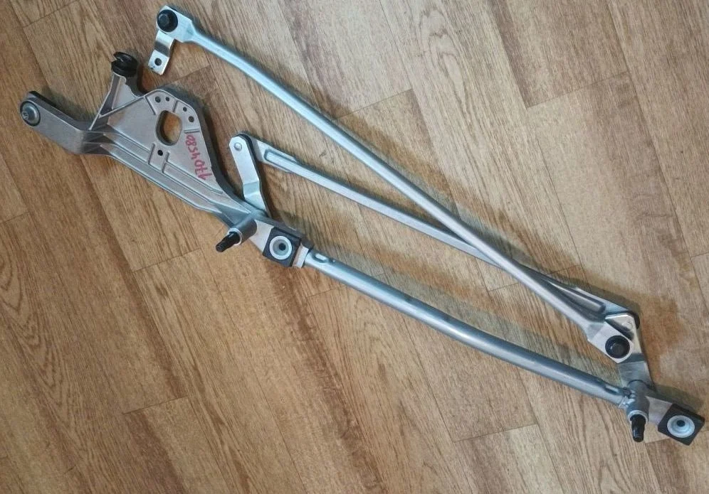 Трапеция стеклоочистителей Ford Focus II (2005—2008) новый 1704580