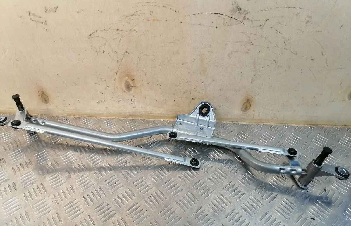 Трапеция стеклоочистителей Volkswagen Transporter T5 (2003—2009)