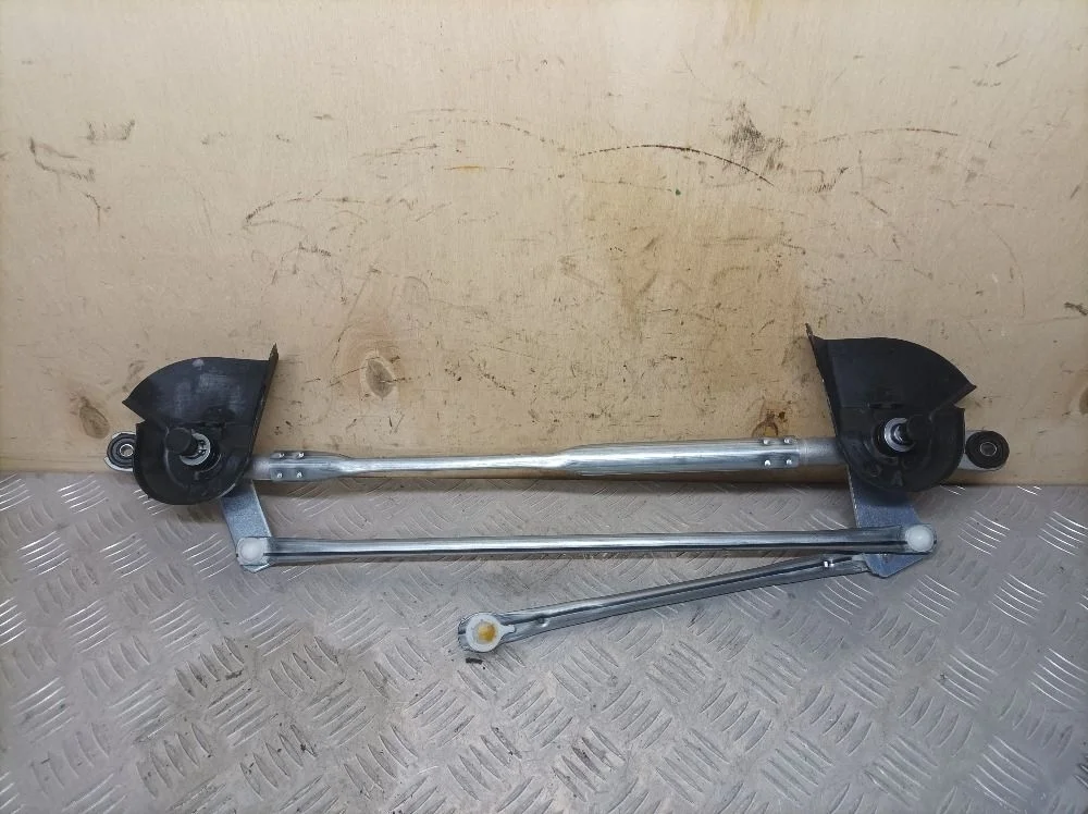 Трапеция стеклоочистителей Mitsubishi Outlander III (2012—2015)