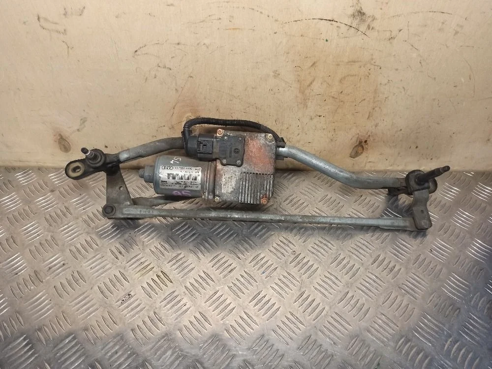 Трапеция стеклоочистителей Audi A5 I (2007—2011) б.у 8K1955023c, 8T1955119C, 8T1955023E