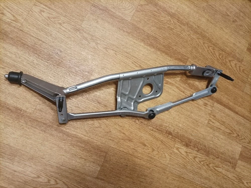 Трапеция стеклоочистителей Volvo XC90 I (2002—2006)