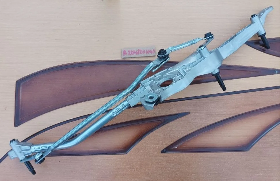 Трапеция стеклоочистителей Mercedes-Benz C-класс W204/S204 (2006—2011)