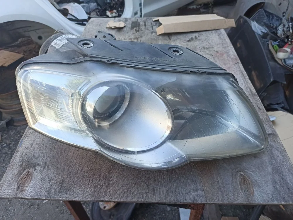 Фара Volkswagen Passat B6 (2005—2010)