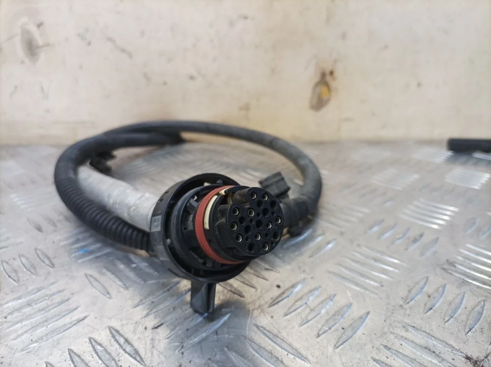 Фишка с проводом Audi A4 B8 (2007—2012) б.у 420973716