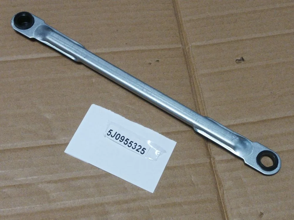 Трапеция стеклоочистителей Skoda Fabia II (2007—2010) новый 5j0955325