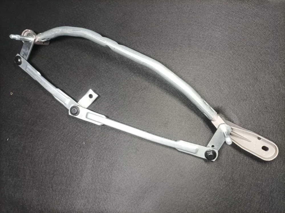 Трапеция стеклоочистителей BMW 5 серия F10/F11 (2009—2013) новый 61617306266, 61617306272