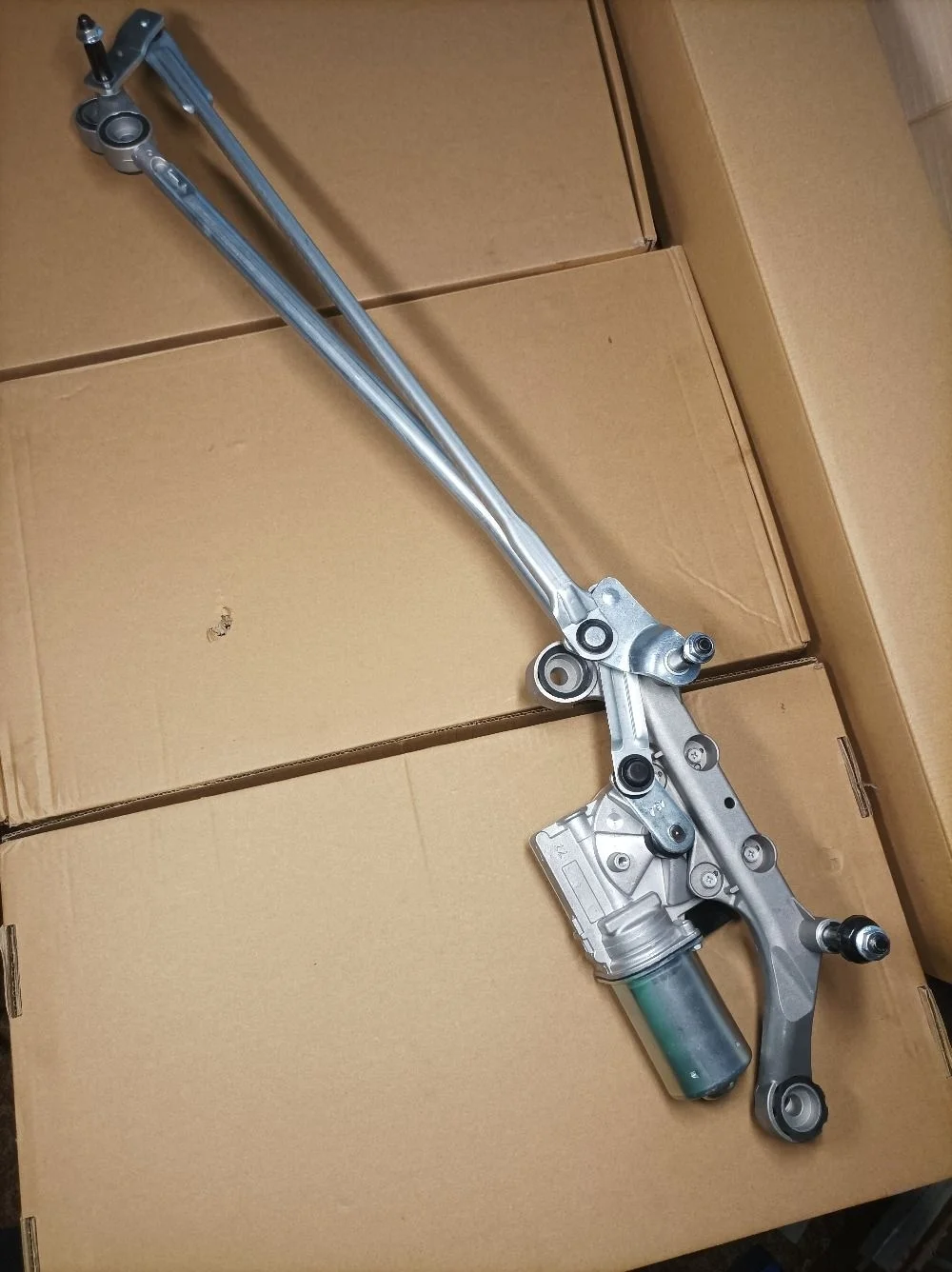 Трапеция стеклоочистителей Audi Q7 4L (2005—2009) новый 4l1955023d, 4l1955023