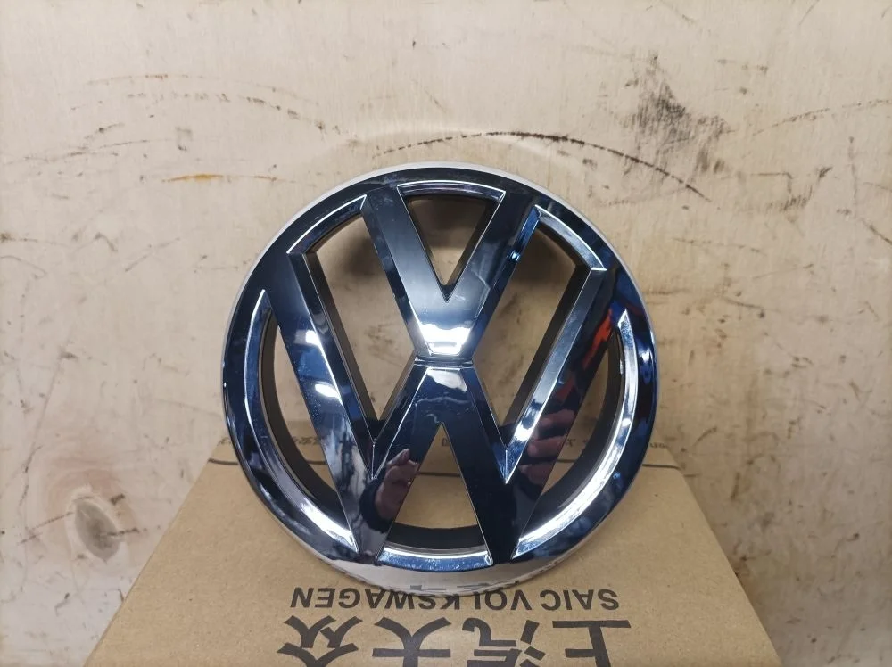 Эмблема Volkswagen Passat B7 (2010—2015)
