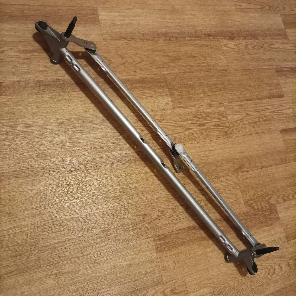 Трапеция стеклоочистителей Land Rover Discovery III (2004—2009) новый Lr038348