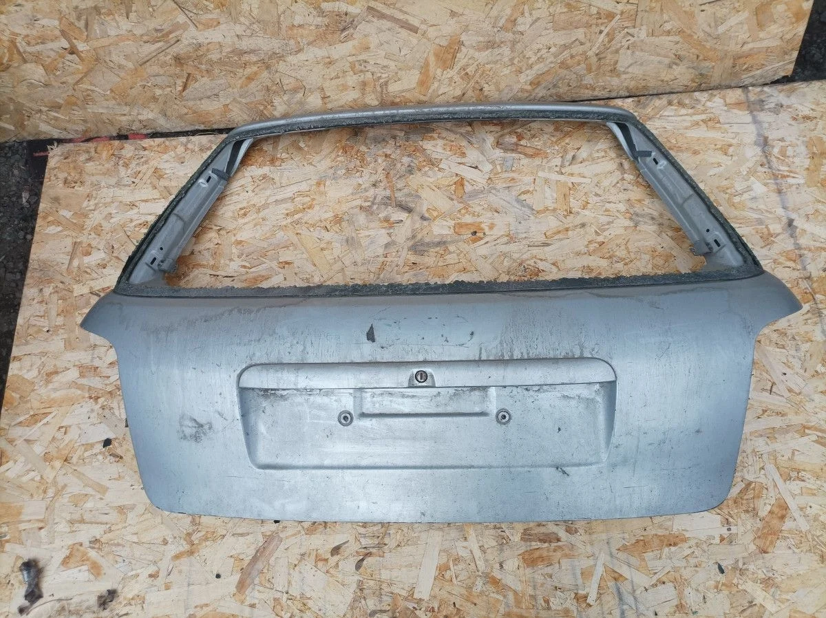Крышка багажника Audi A3 8L рестайлинг (2000—2003) б.у 8L0827023M