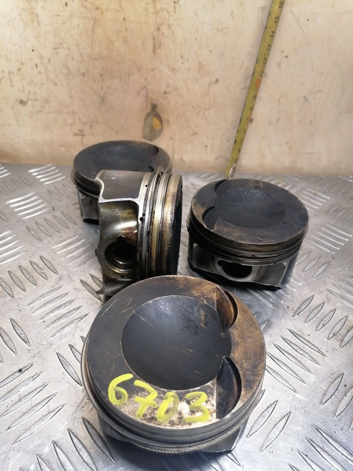 Поршень Audi A4 B8 (2007—2012)