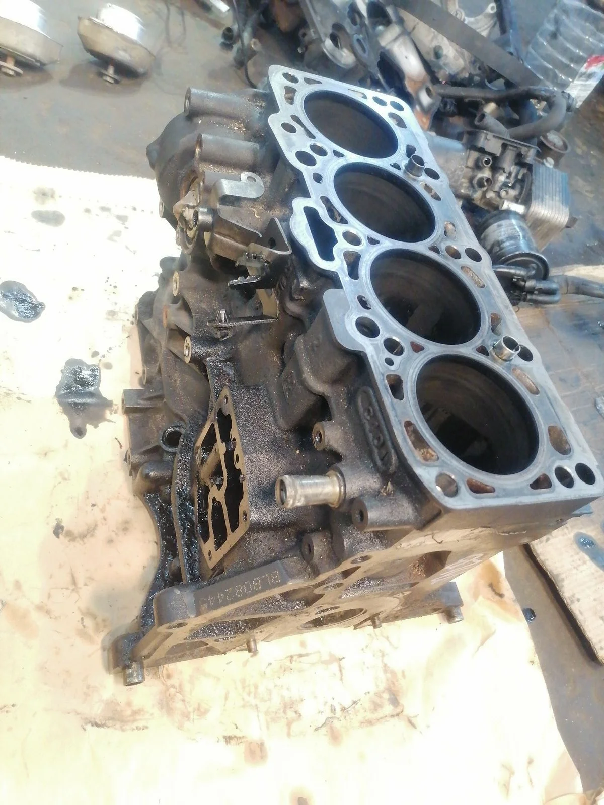 Блок цилиндров Audi A4 B7 (2004—2009)