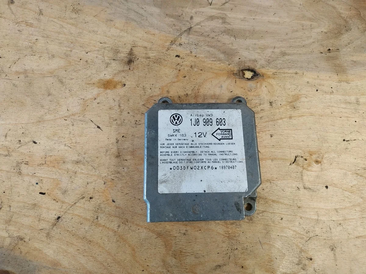 Блок управления AIRBAG Volkswagen Golf GTI IV (1998—2005)