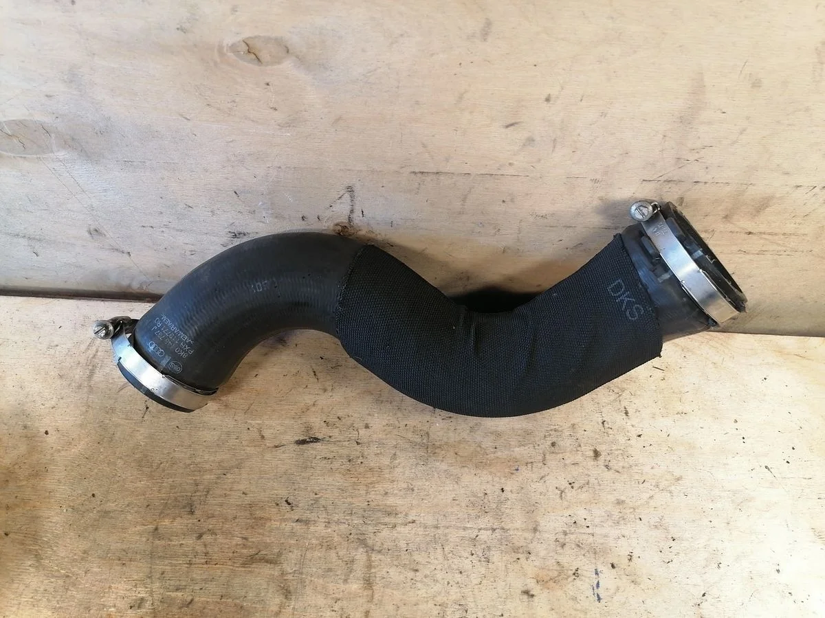 Шланг турбокомпрессора (турбины) Audi A4 B8 (2007—2012)