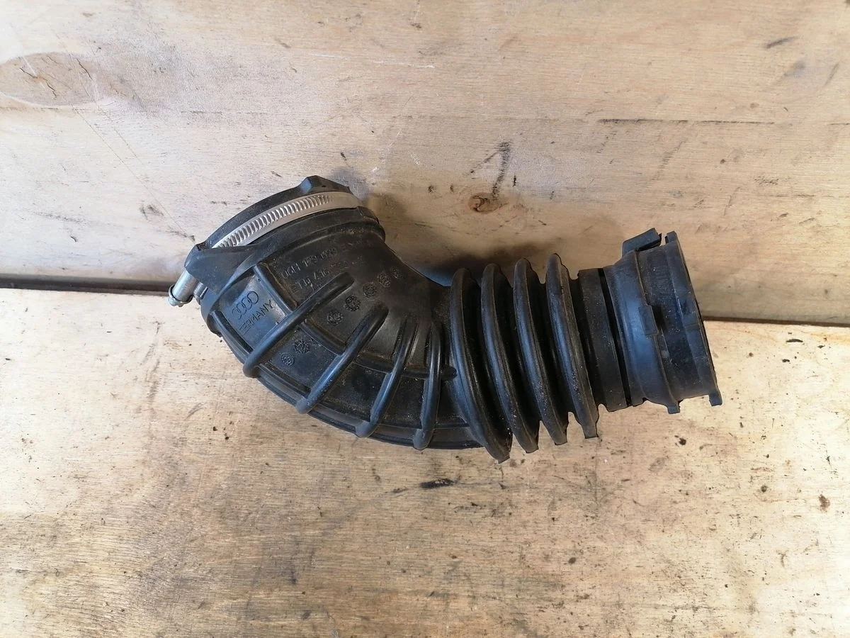 Гофра воздуховода Audi A4 B8 (2007—2012)