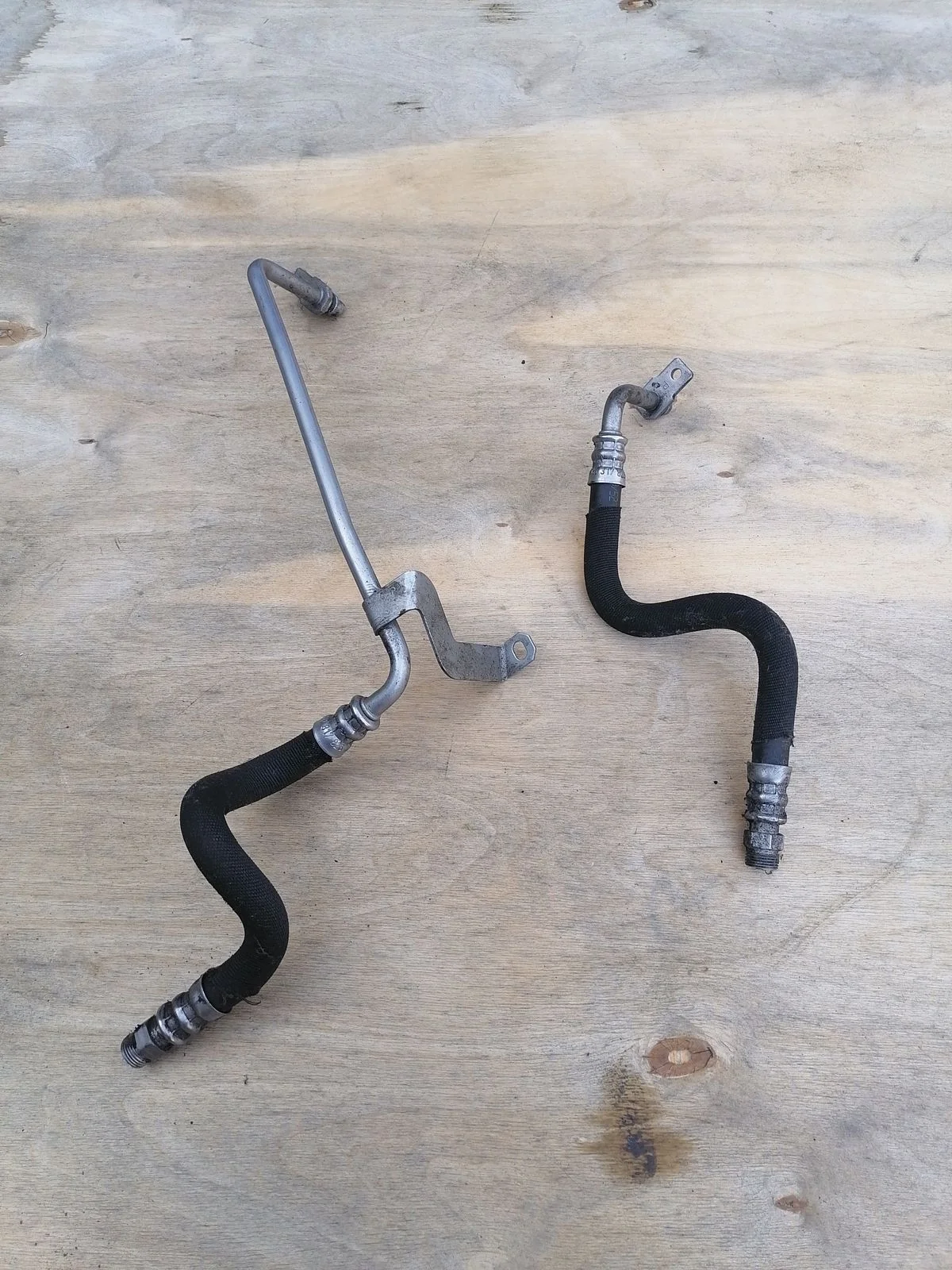 Трубка системы охлаждения АКПП Audi A4 B8 (2007—2012) б.у 8k0317826aj, 8k0317825r