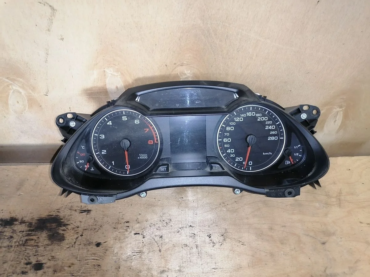 Панель приборов Audi A4 B8 (2007—2012)