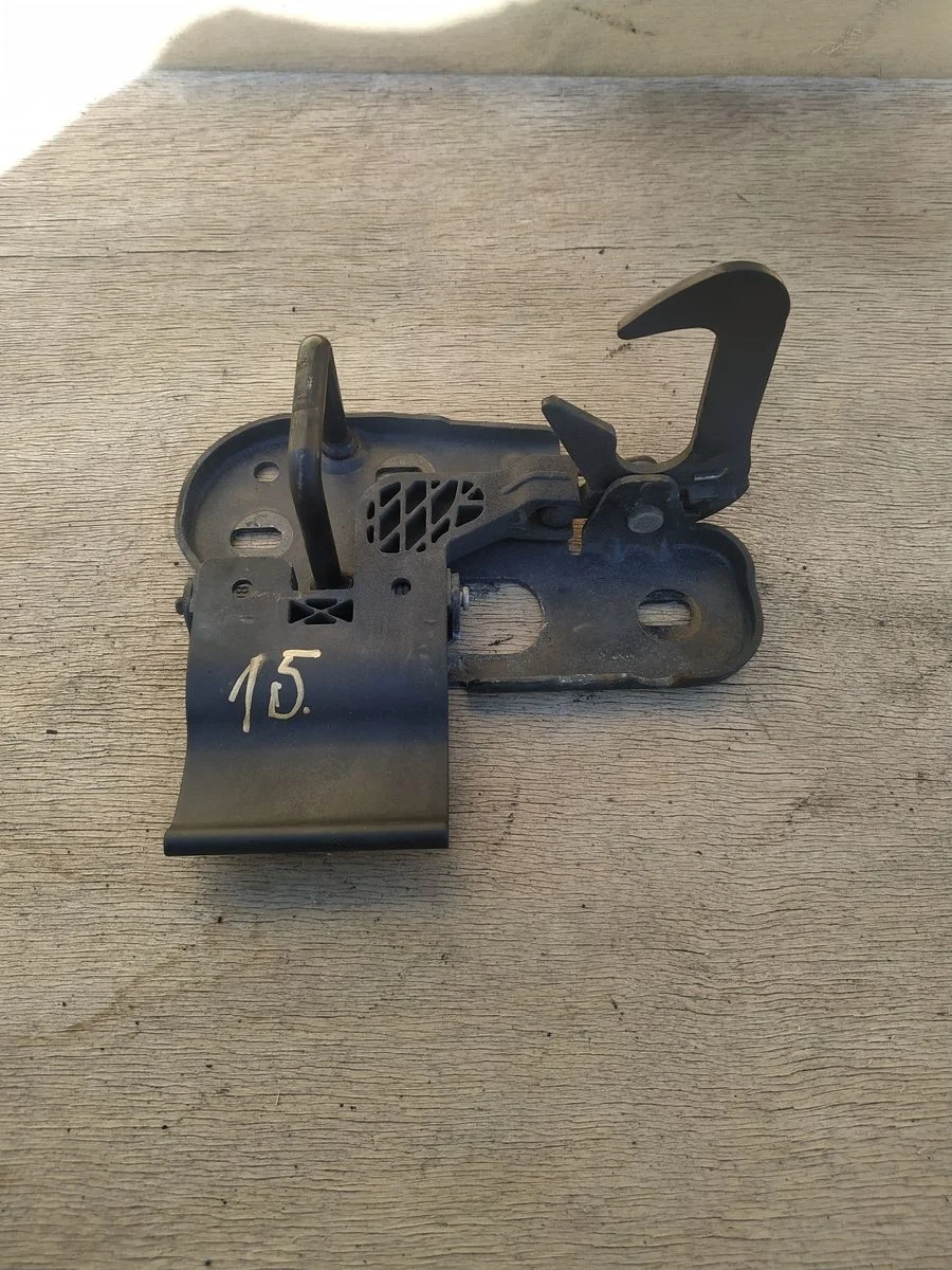 Замок капота Volkswagen Passat CC B6 (2008—2012)