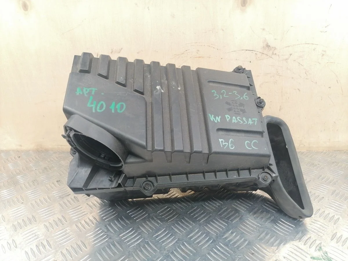 Корпус воздушного фильтра Volkswagen Passat CC B6 (2008—2012)