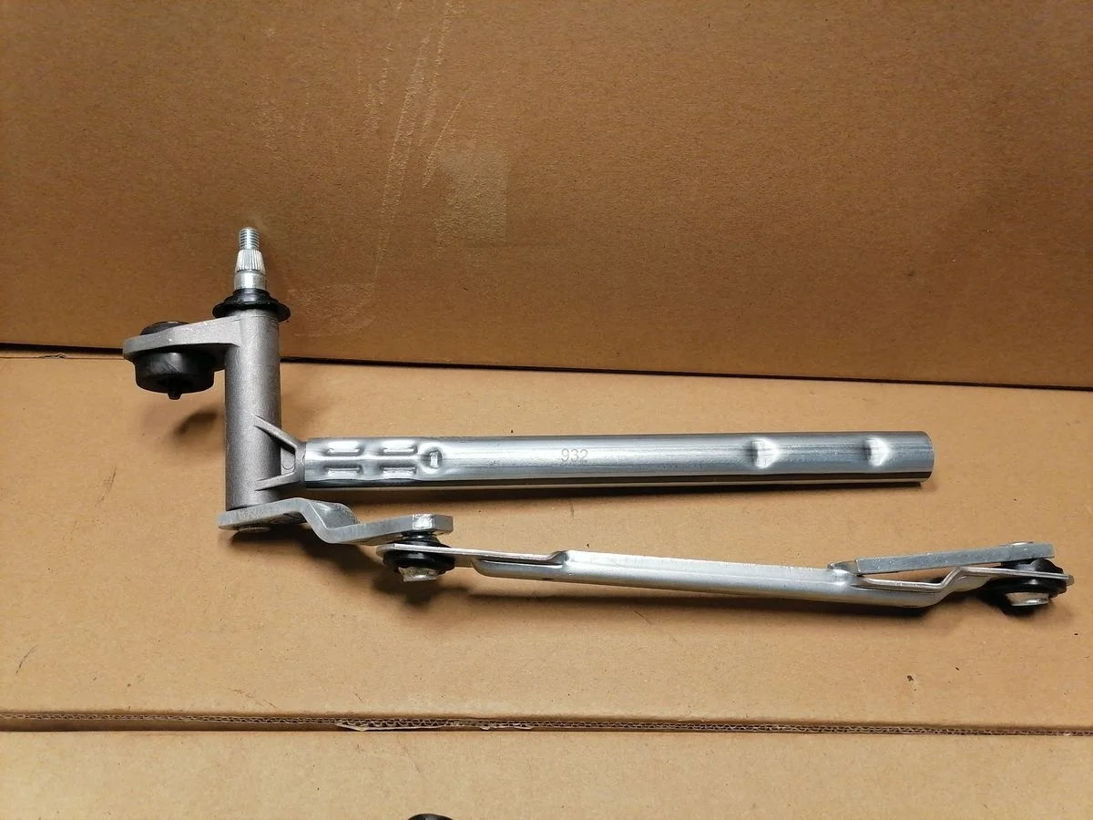 Трапеция стеклоочистителей Volkswagen Golf Plus I (2005—2009)