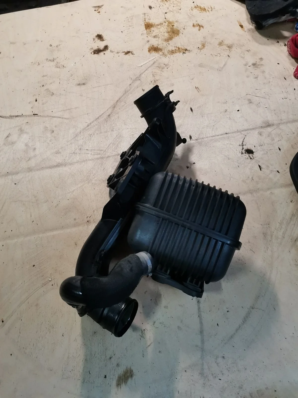 Патрубок интеркулера Audi A4 B8 (2007—2012) б.у 8k0145673aj