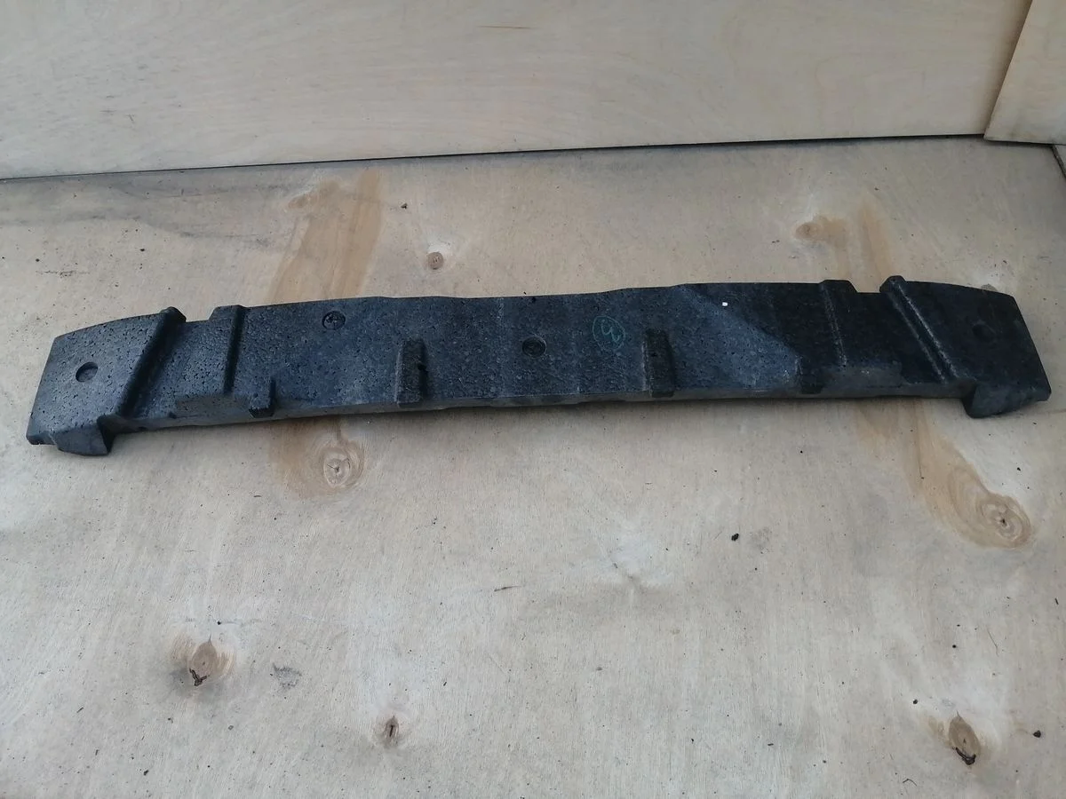 Усилитель переднего бампера Audi A4 B8 (2007—2012)