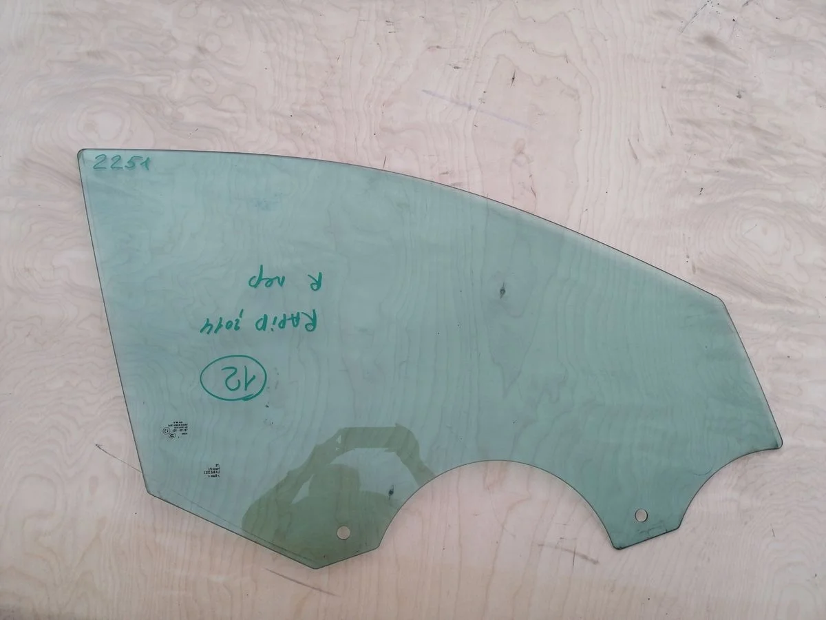 Стекло двери передней Skoda Rapid I (2012—2017) б.у 5JA845202E