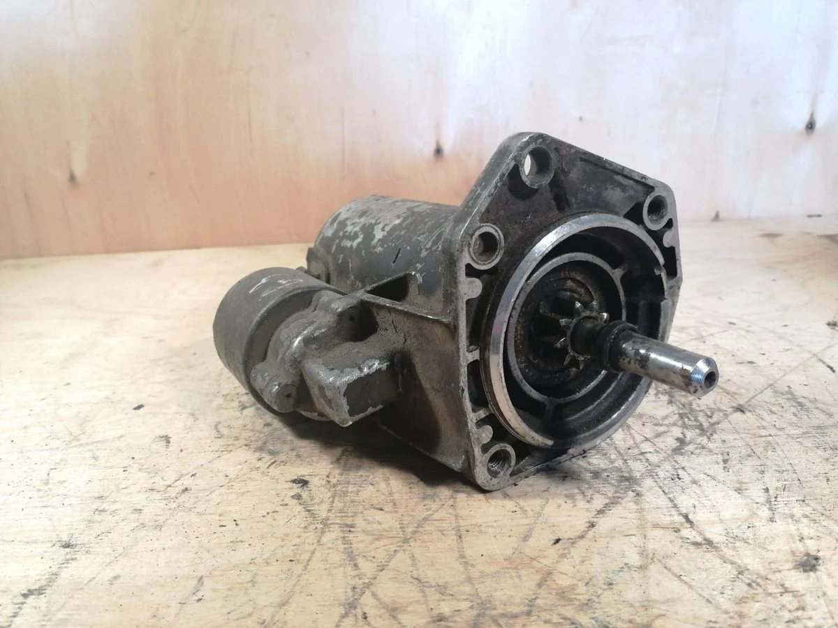 Стартер Volkswagen Golf Mk3 (1991—2000) б.у 036911023S