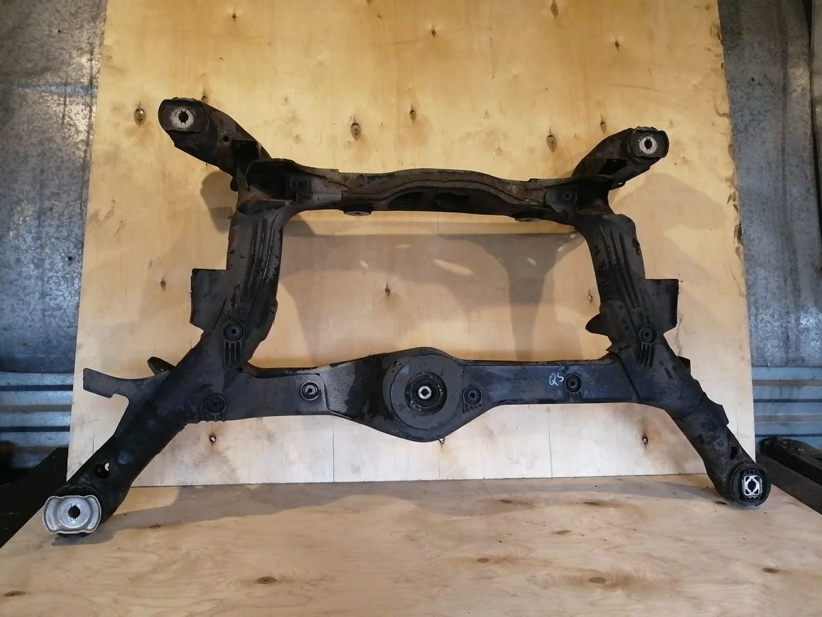 Подрамник Audi Q5 I (2008—2012)