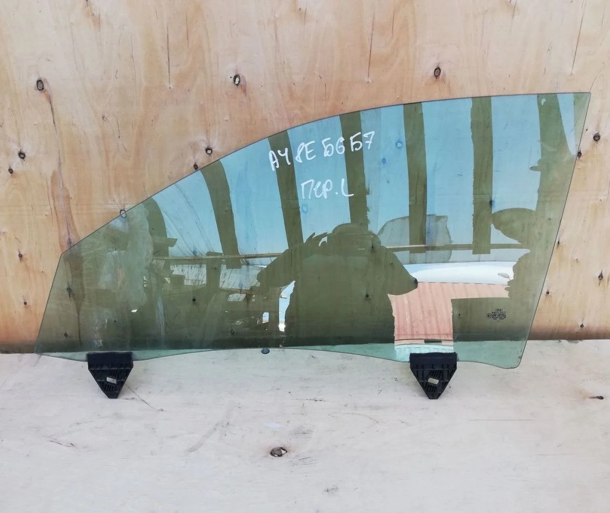 Стекло двери передней Audi A4 B6 (2000—2006) б.у 8E0845021D