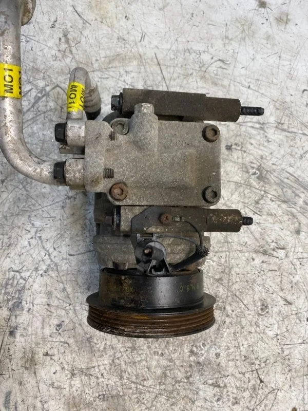 Компрессор кондиционера Kia Sportage 2 977012D700 G4GC