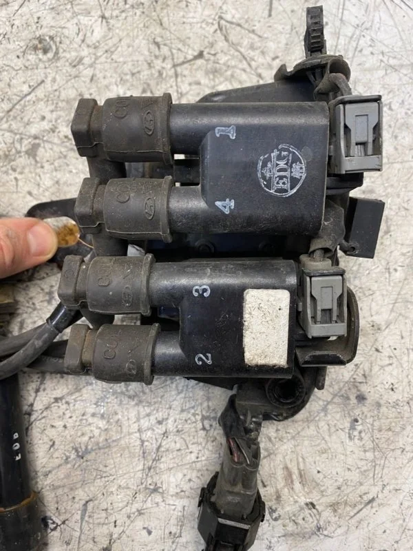 Катушка зажигания Kia Sportage 2 2730123700 G4GC