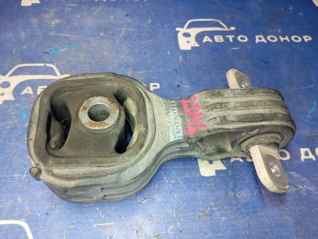 подушка двигателя HONDA CRV RE3 K24A R 50890-SWA-A81