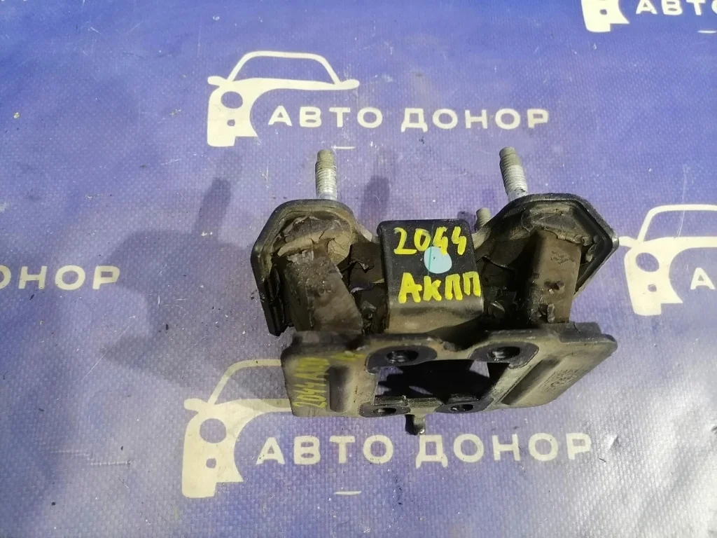 подушка двигателя TOYOTA MARK X GRX130 4GRFSE R 12371-31070