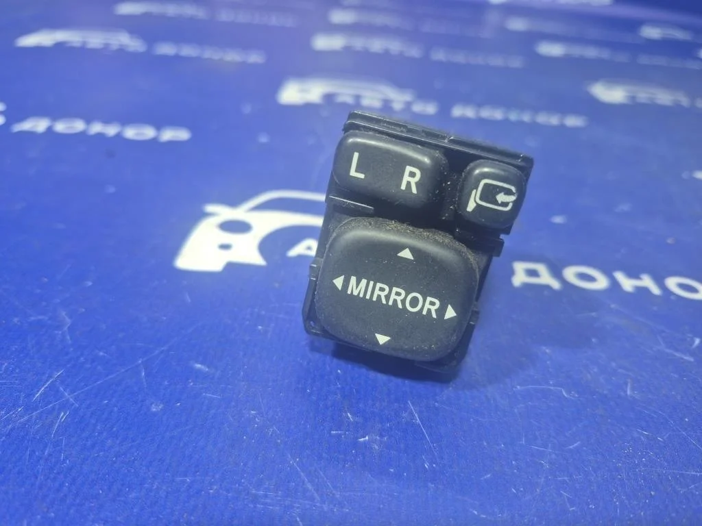 блок управления зеркалами TOYOTA AURIS NZE154 1NZFE