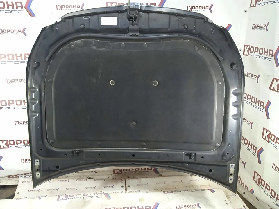 Капот Hyundai Equus (VI) 66400-3N000 Б/У Вмятина, глубокие царапины дефект уголка капота