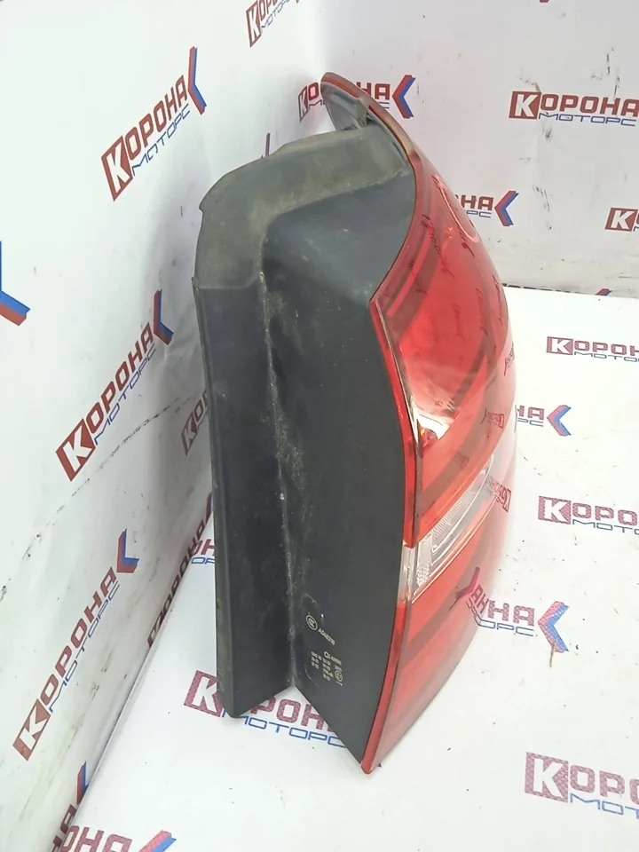Фонарь задний правый в крыло Б/У Б/У