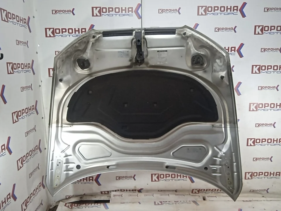 Капот Audi A6 2010-2018 4G0823029A Б/У Оригинал мелкие потёртости царапины вмятина цвет серебро
