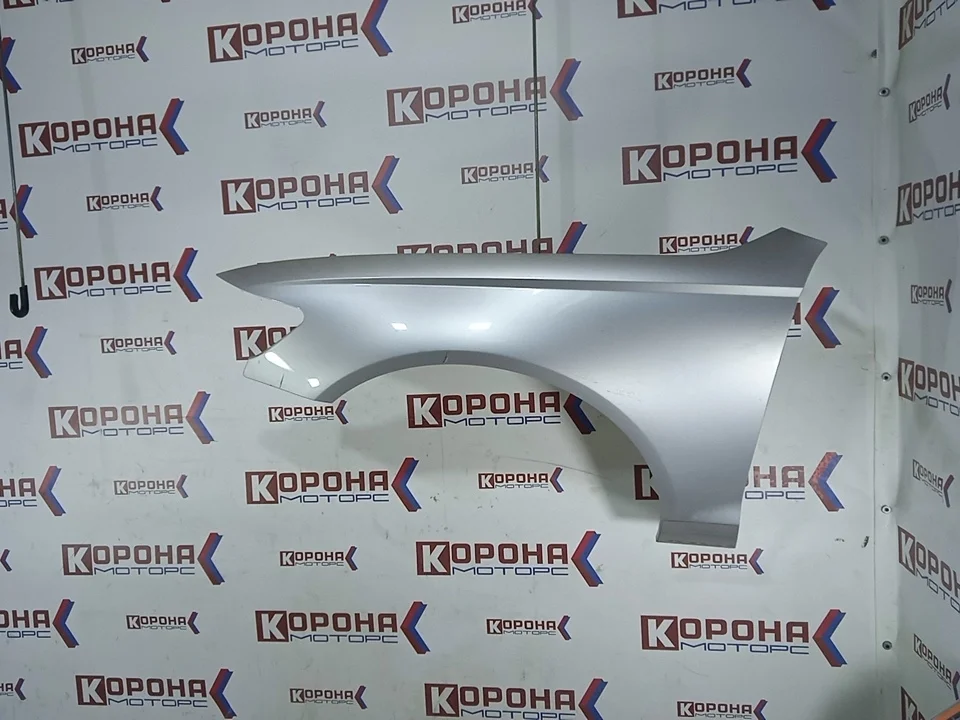 Крыло Audi A6 2010-2018 4G0821101 C7, переднее левое Б/У Потёртости царапины