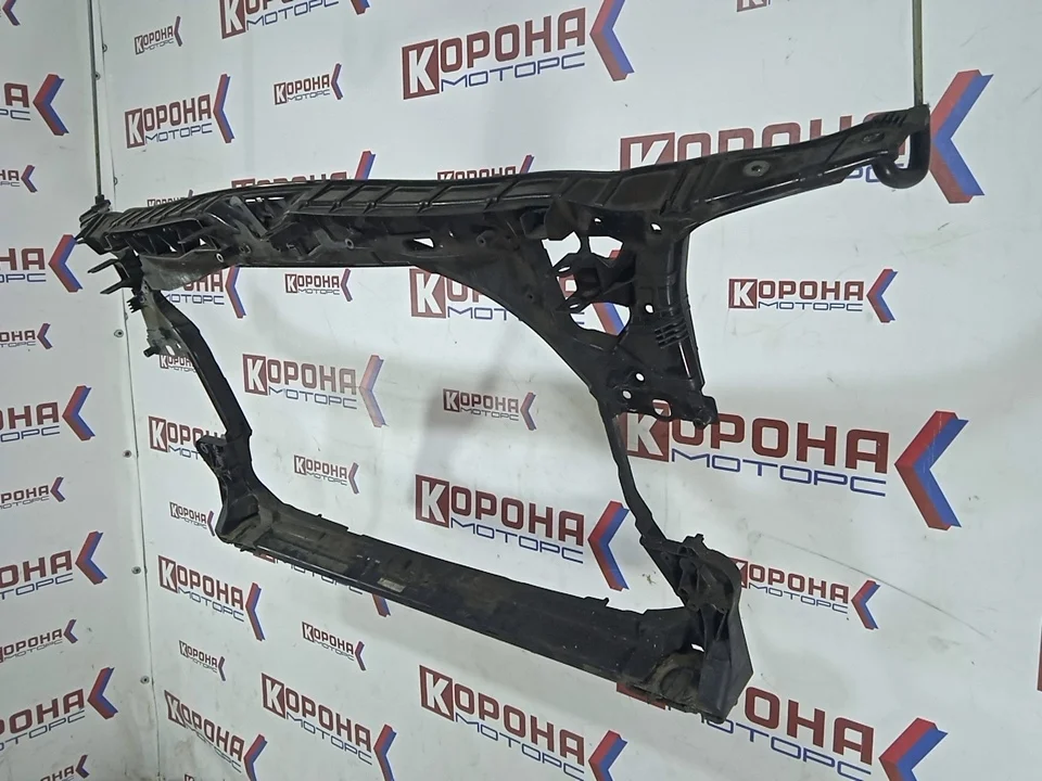 Панель передняя (телевизор) Audi A6 (C7) Б/У Б/У