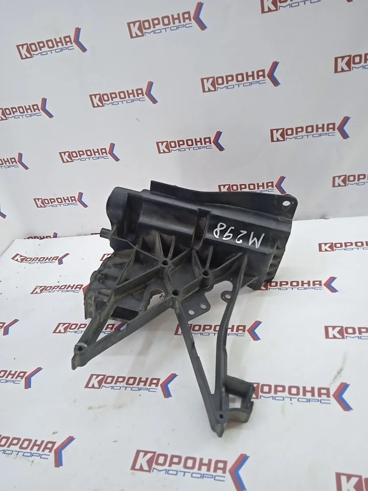 Консоль моторного отсека Б/У Б/У